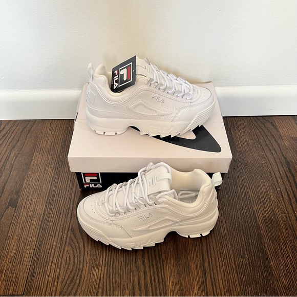Fila Disruptor II Sneaker (size 6) - Picture 2 of 6
